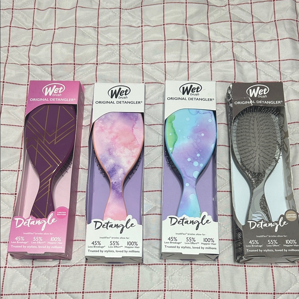NWT bundle of Wet brushes